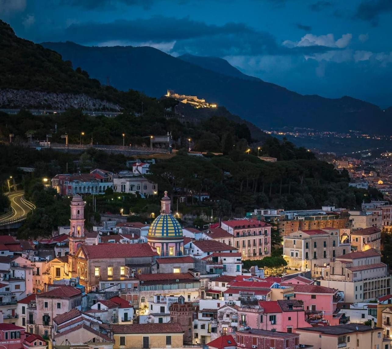 Vietri In Centro - Costa D'Amalfi Apartment ภายนอก รูปภาพ